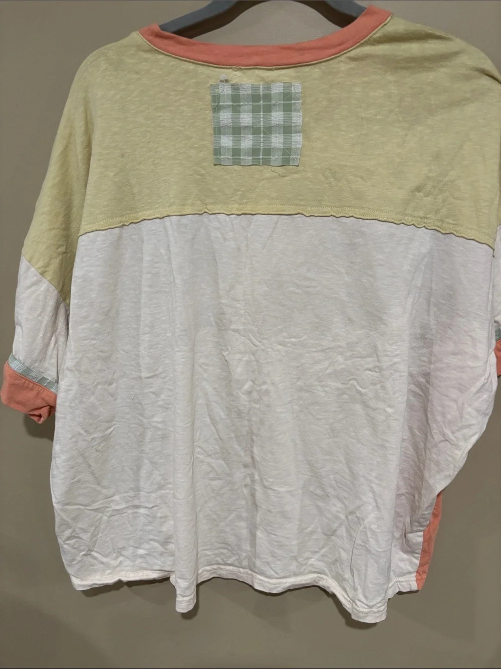 Easel flower boho patchwork tee - Picture 7 of 7